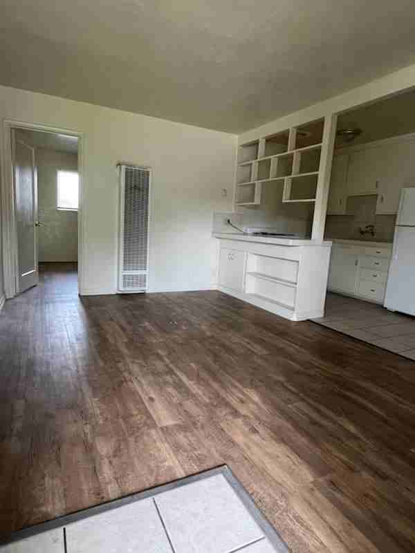 1229 Sicard St #17 - Photo 4 of 10