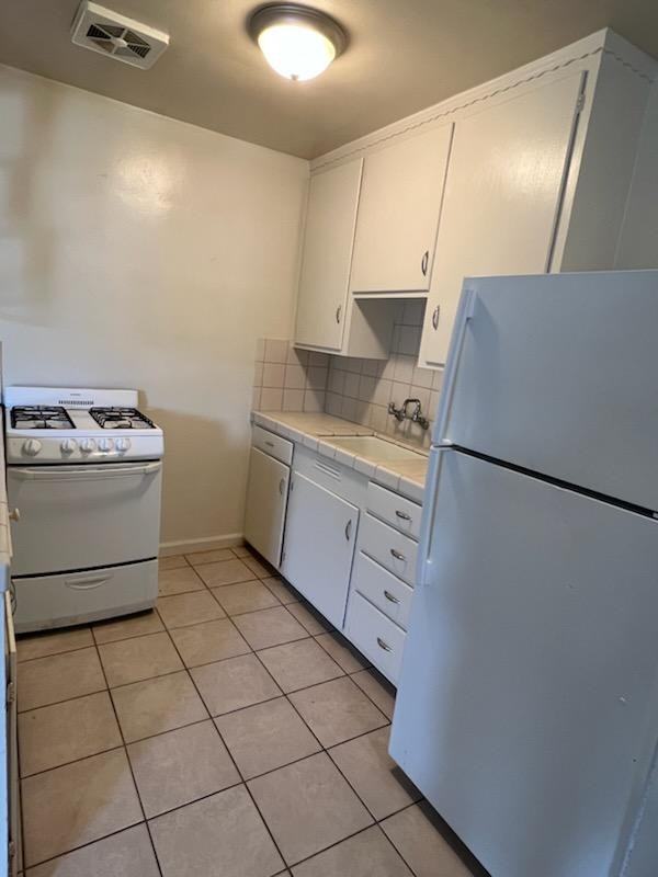 1229 Sicard St #17 - Photo 6 of 10