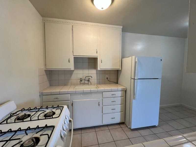 1229 Sicard St #17 - Photo 7 of 10