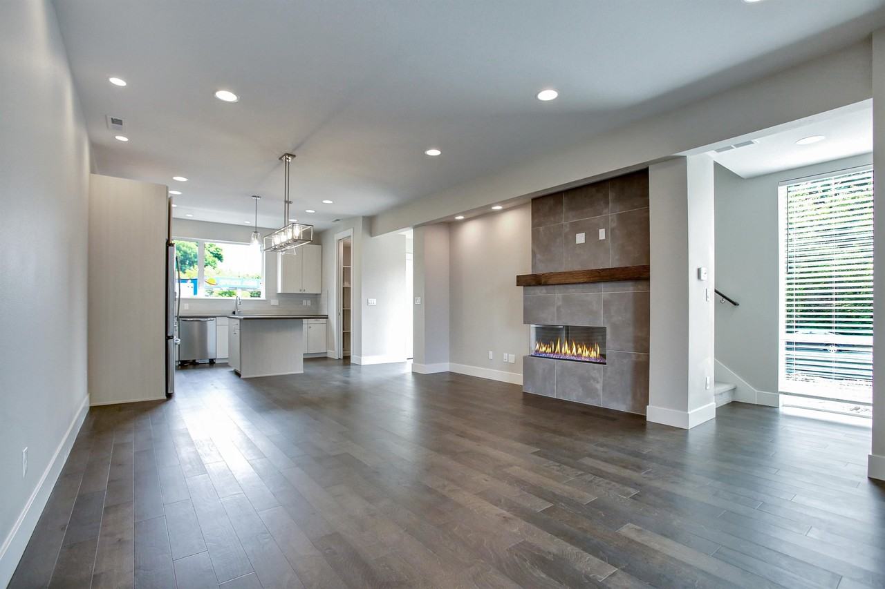 5739 Southeast 18th Avenue #5739 - Photo 3 of 7