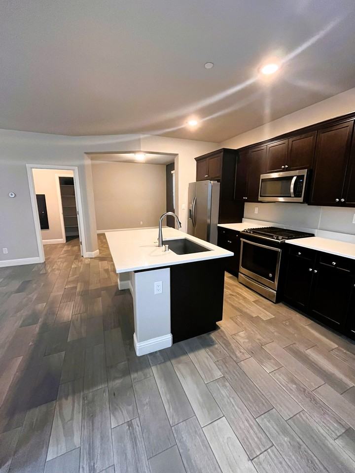 6212 E Sydney Dr #1 - Photo 5 of 29