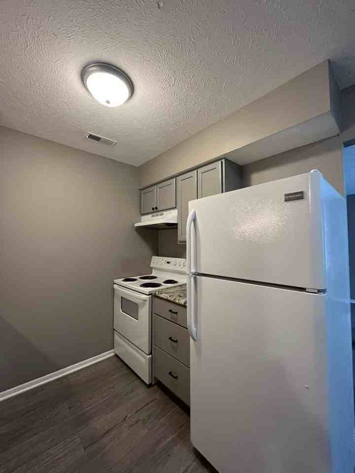 941 Washington - Photo 2 of 9