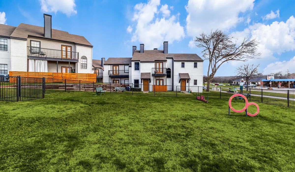 Knowlton Apartment Homes Apartments 5800 Northwest Dr, Mesquite, TX