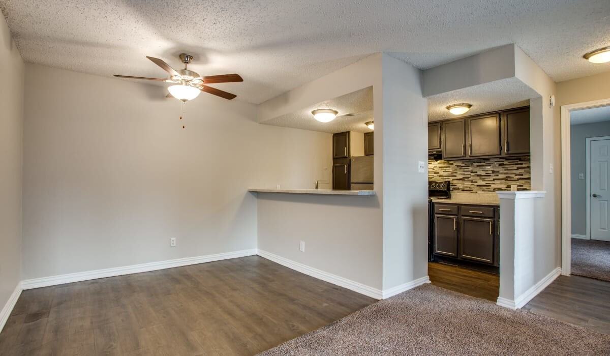 Decker Apartment Homes - Photo 5 of 28