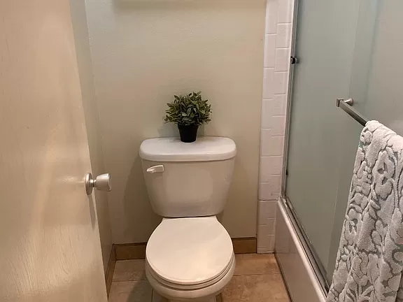 86 Linda Avenue - Photo 3 of 8