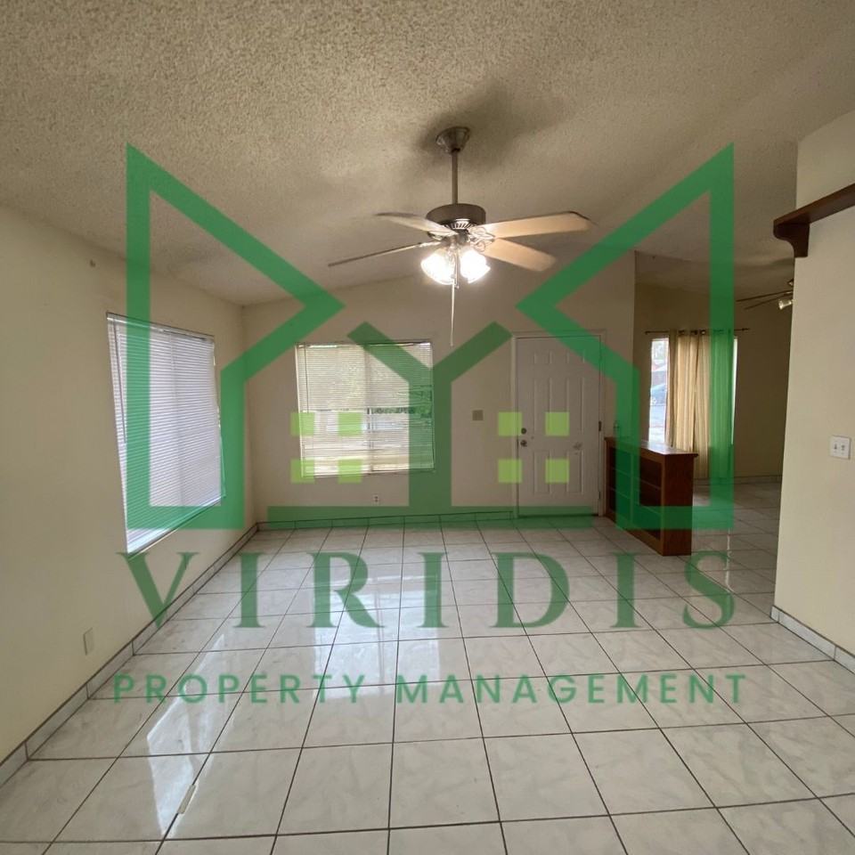 215 Buckley Ave #1 - Photo 3 of 37