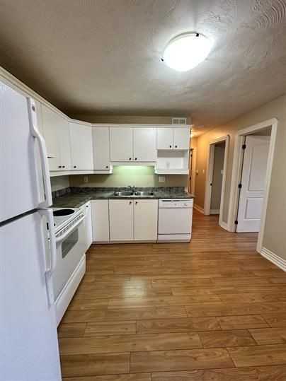 712 Coverdale Rd, Riverview, NB E1B 0E2 2 Bedroom Apartment for 1,450