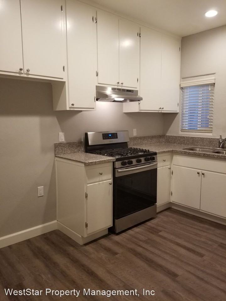 2439- 2443 Palm Place - Photo 2 of 10