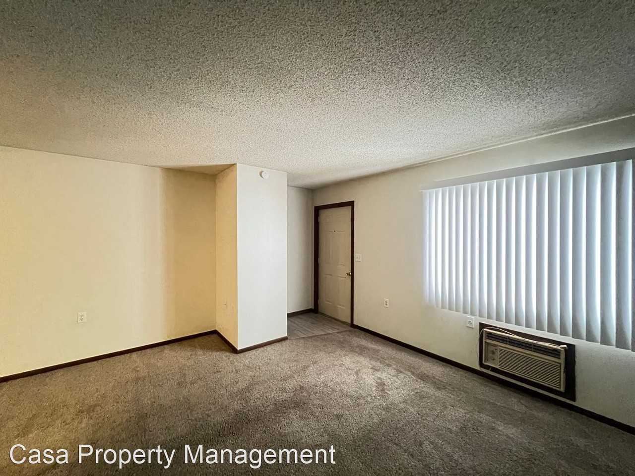 210, 220 E. South St - Photo 3 of 13