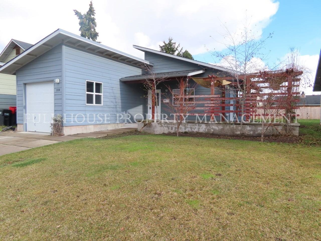 Pet Friendly Houses for Rent in Bethel, Eugene, OR Photos & Pricing