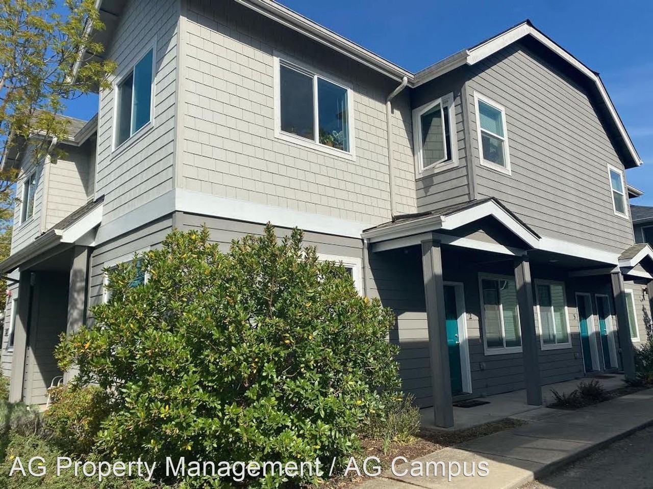 1693 Patterson Alley/ 557 East 17th Ave Apartments in Cal Young, Eugene