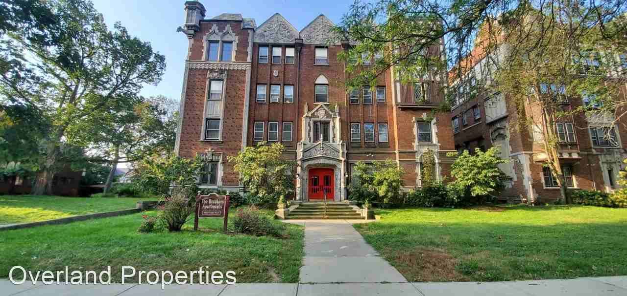 9823 Lake Ave - The Breakers - Photo 2 of 29