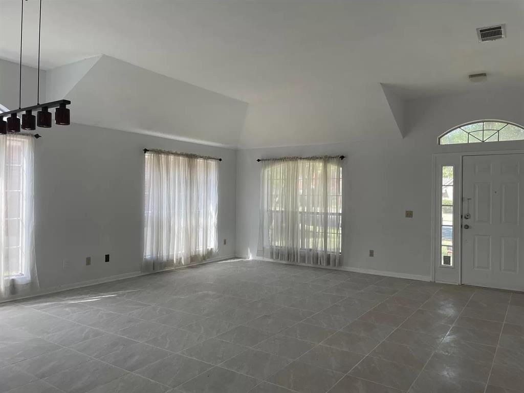 8407 Cambria Dr - Photo 2 of 8