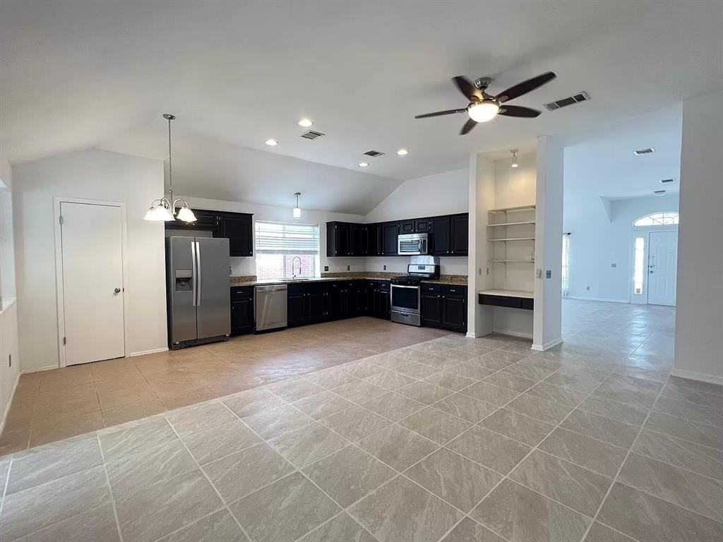 8407 Cambria Dr - Photo 3 of 8