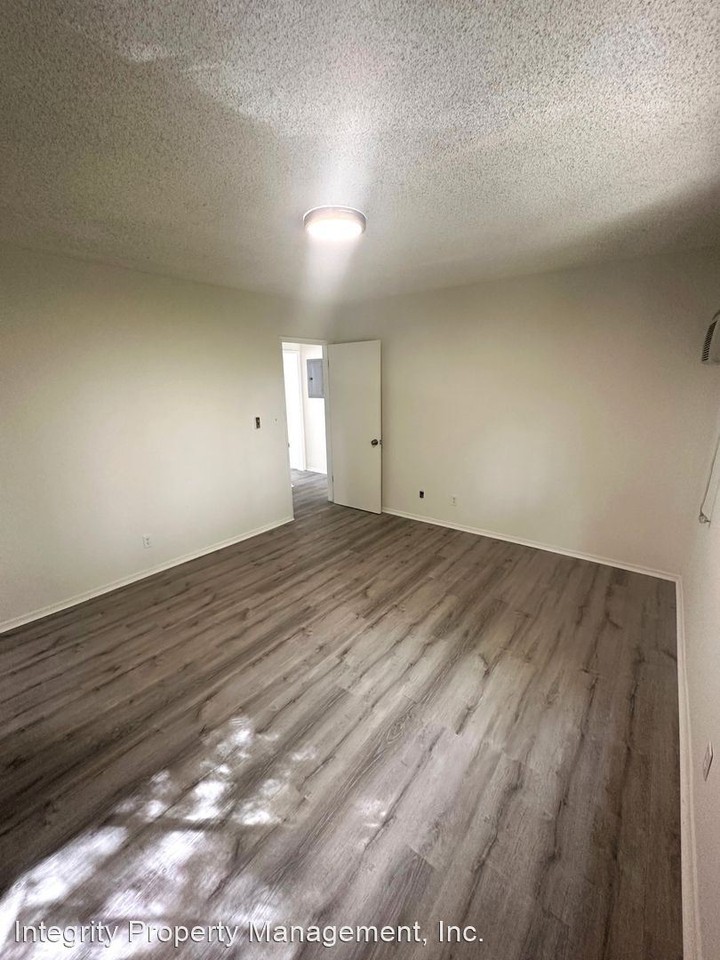 604 E. Verdugo Avenue - Photo 2 of 12