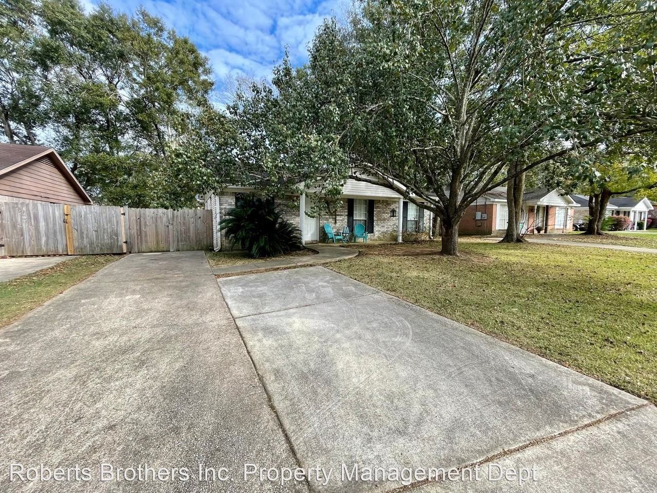 7731 7731 Bellefied Drive East - Photo 2 of 14