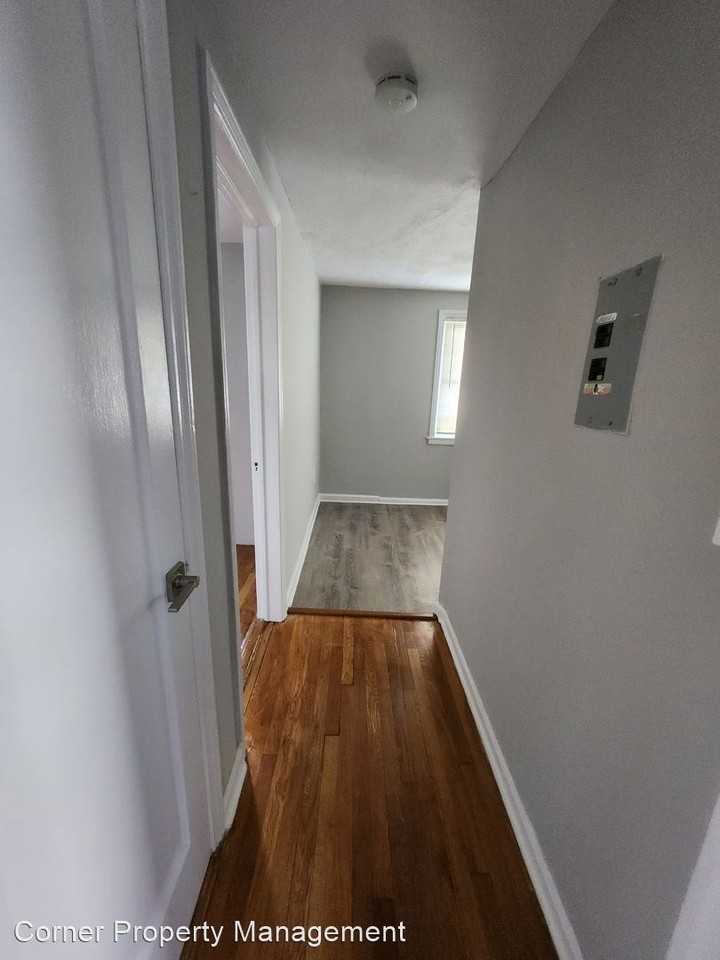 1407 Morris Avenue - Photo 3 of 7