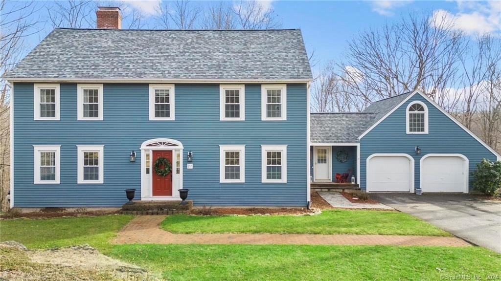 27 Enrico Rd - Photo 2 of 32