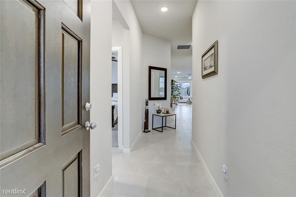 29326 Sweet Orange Ct - Photo 3 of 6