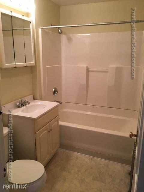 137 Merriam Ave - Photo 2 of 6