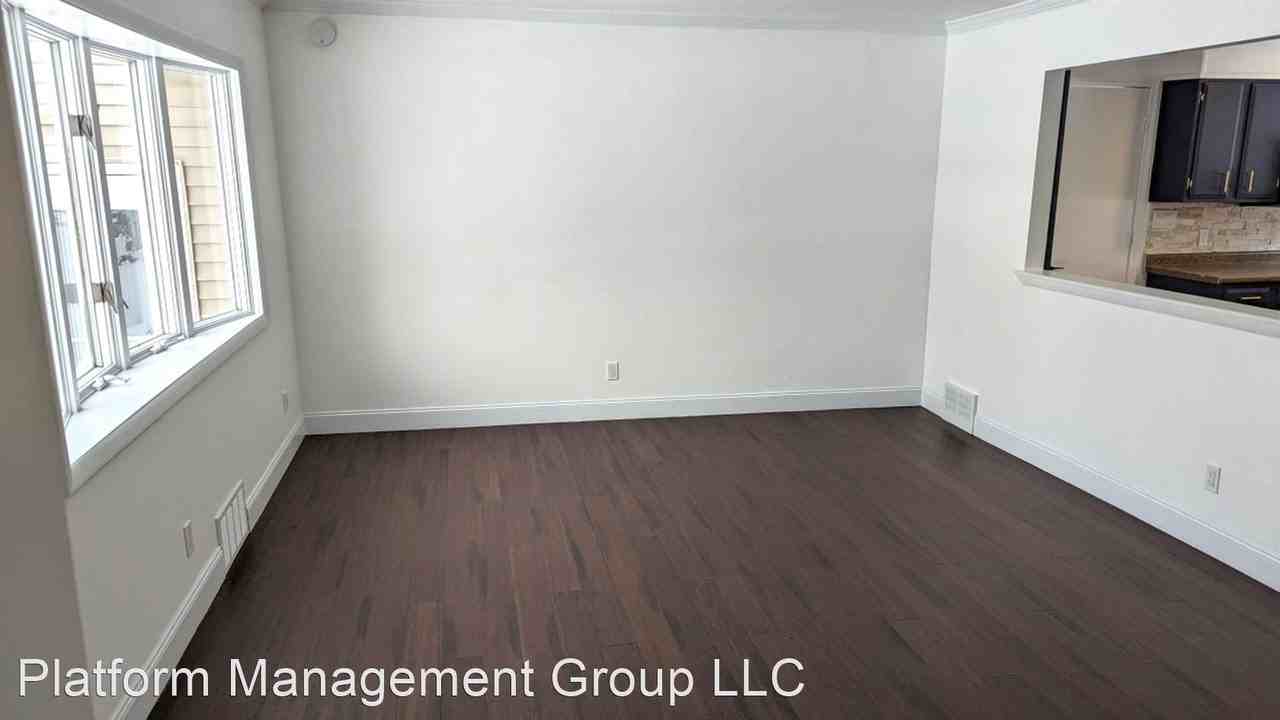 56 Southgate Rd - Photo 3 of 15