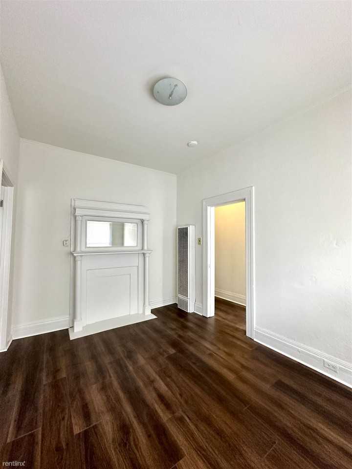 2153 15th St - Photo 3 of 11