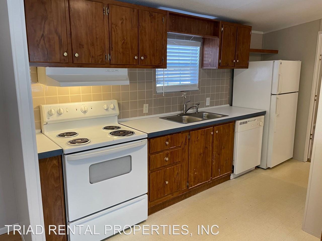 181 Drum St - Photo 3 of 27