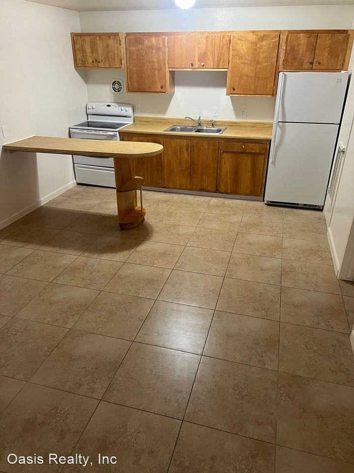 3727 Hazelwood St #19