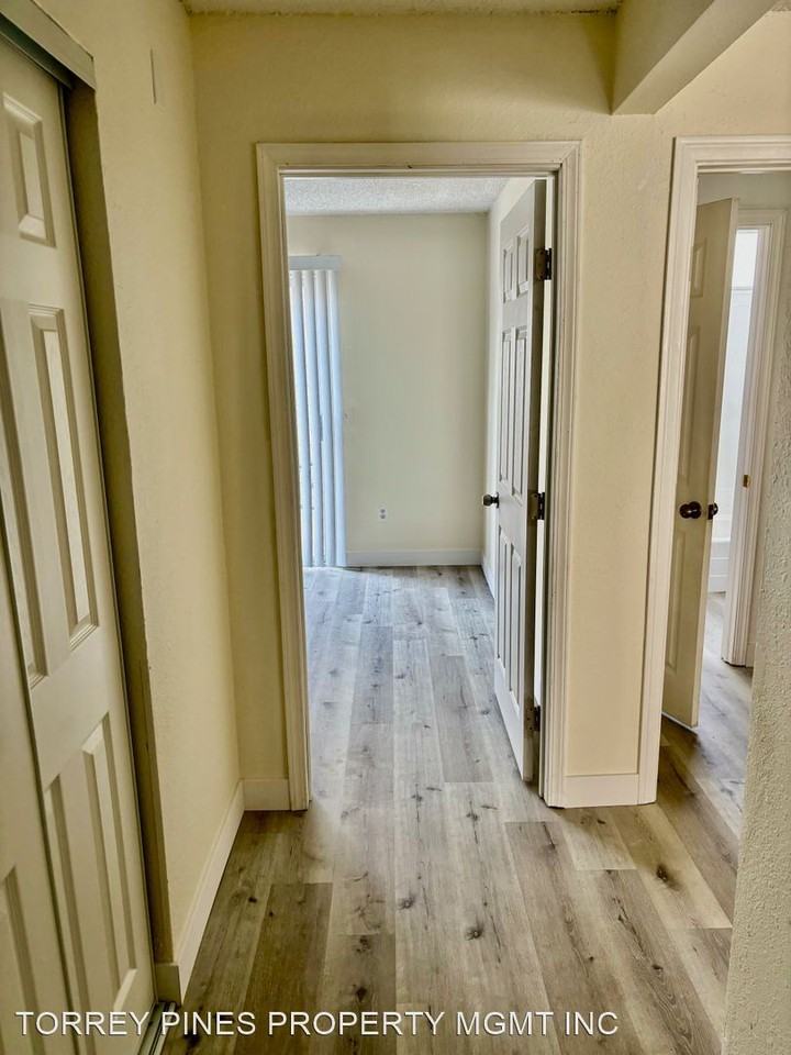 Poway Palms Apartments - Photo 2 of 3