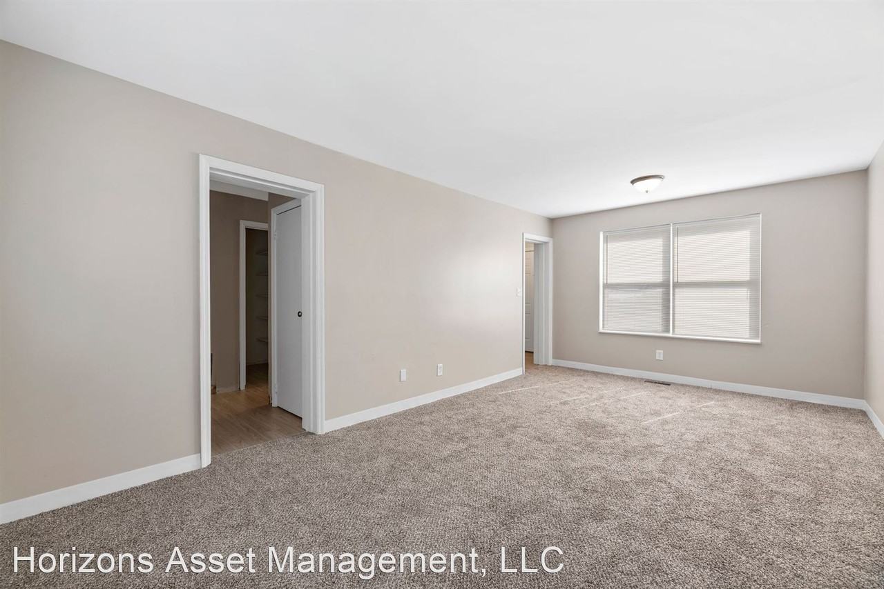 Scioto Townhomes 755 Canonby Place Apartments in Downtown Columbus