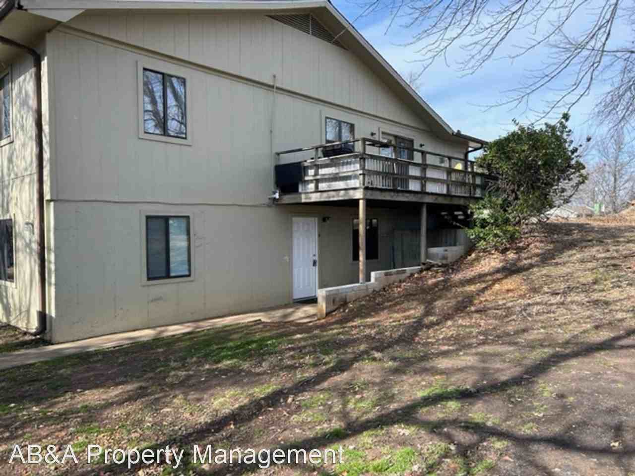 601 Valley View St #4 - Photo 2 of 12