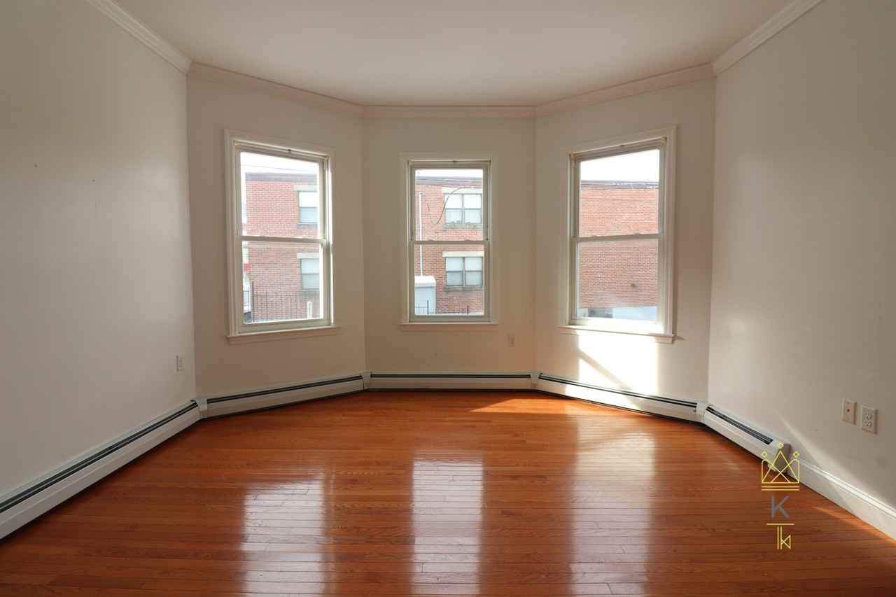 22 Darling St - Photo 2 of 19