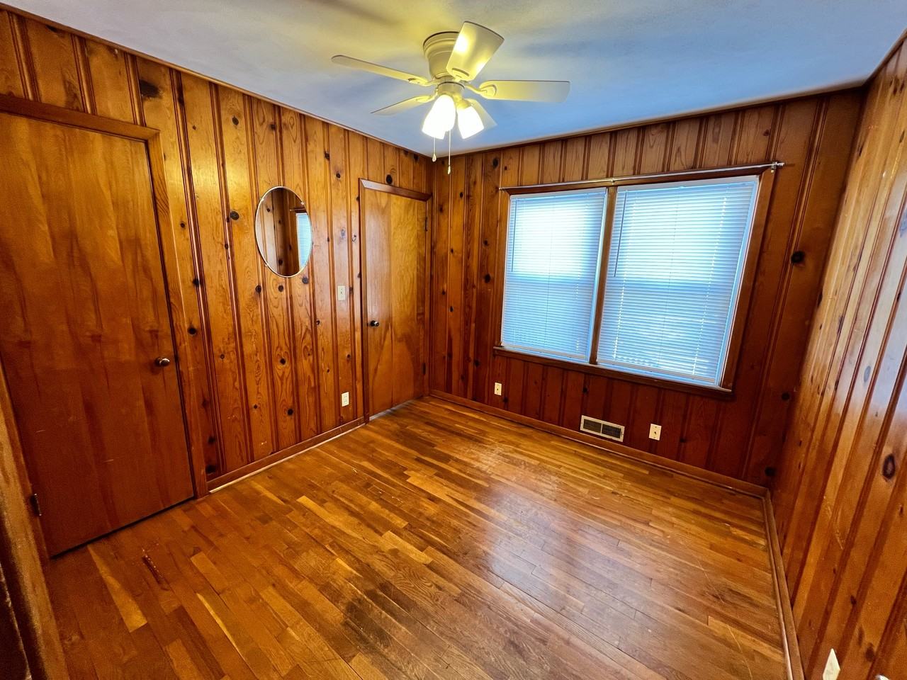 415 Anderson St - Photo 5 of 8