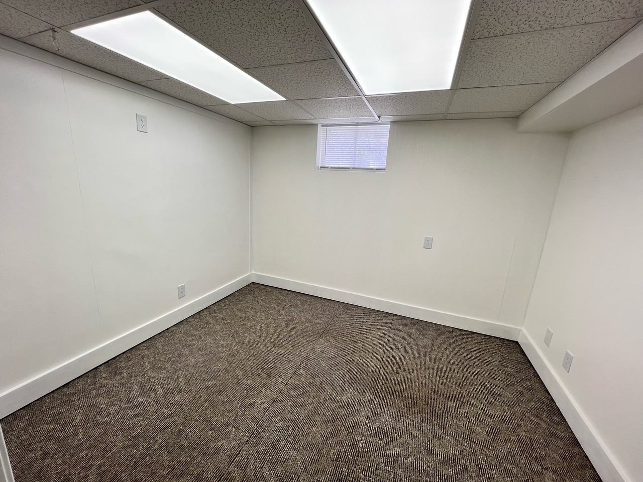 415 1/2 Anderson St - Photo 4 of 7