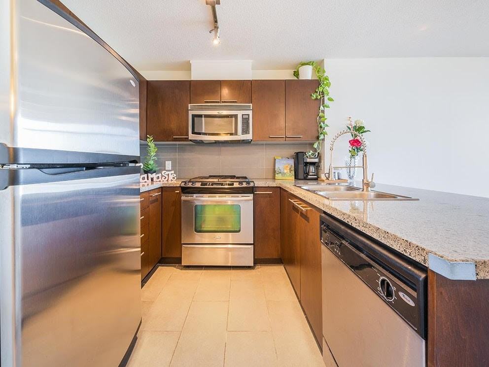 9001 Ferndale Rd - Photo 3 of 21