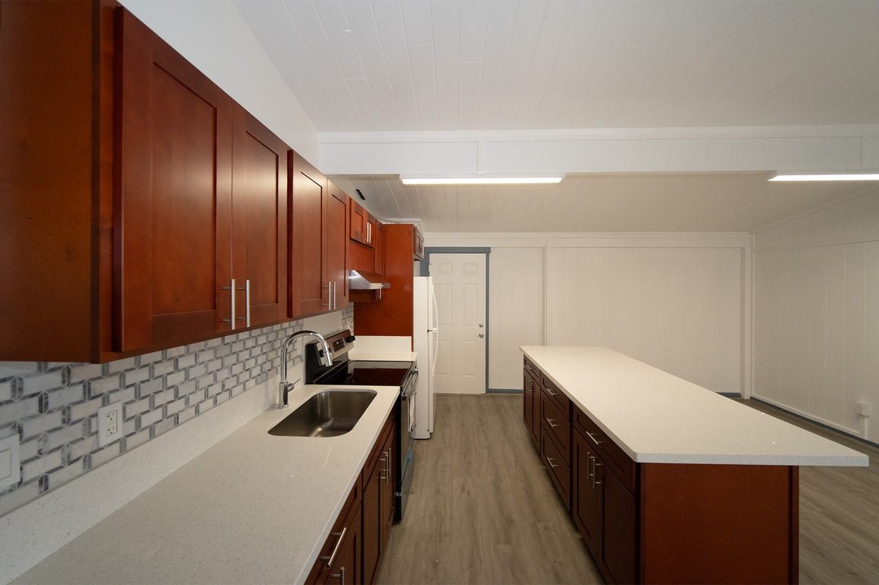 1957 Hoohai St - Photo 3 of 10