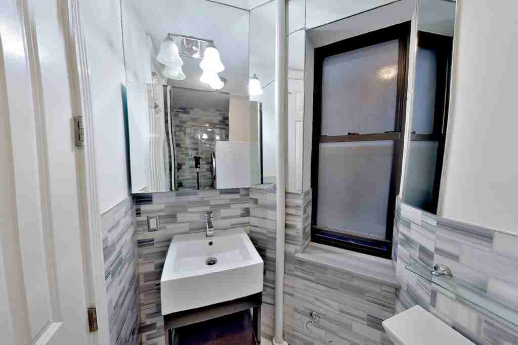 51 Leroy St #2D - Photo 4 of 6