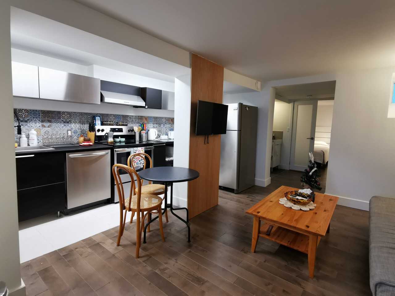 110 Barton Street East #2 - Photo 3 of 10