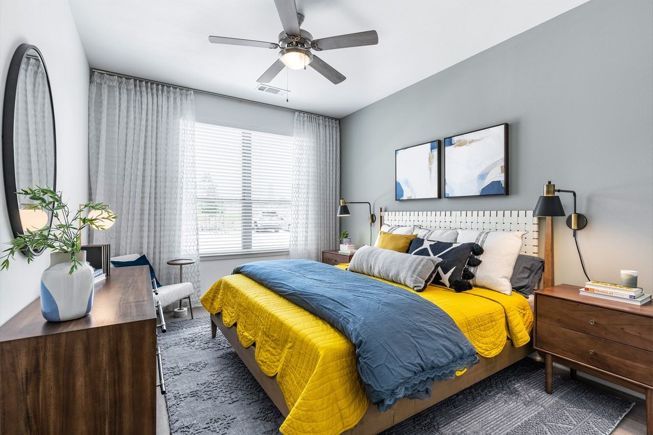 2671 S A W Grimes Blvd #C5-5