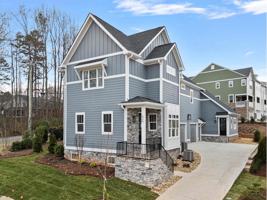 featured image of 805 Naples Dr