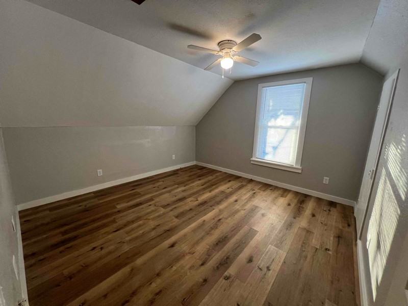 1188 24th St - Photo 3 of 8