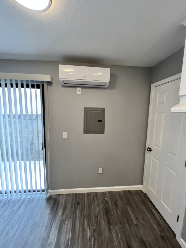 1245 166th Street #1 - Photo 5 of 6