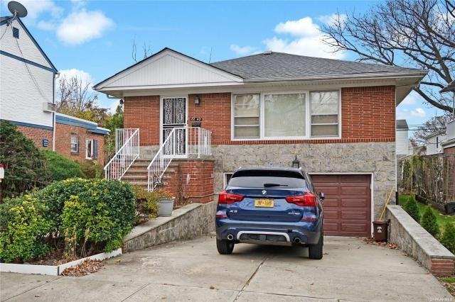 8242 212th St - Photo 2 of 10
