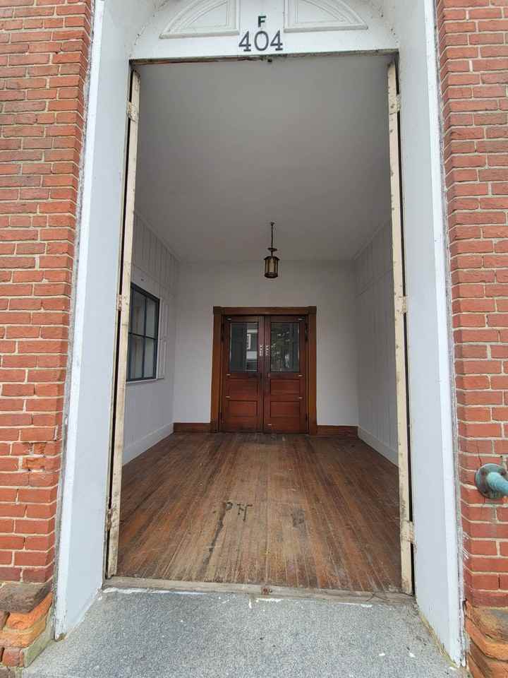 404 404 Market StUnit F #F - Photo 2 of 9