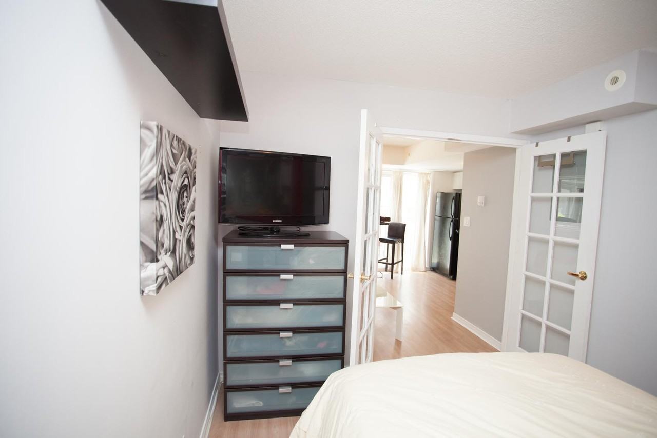 26 Western Battery Road - Photo 3 of 15