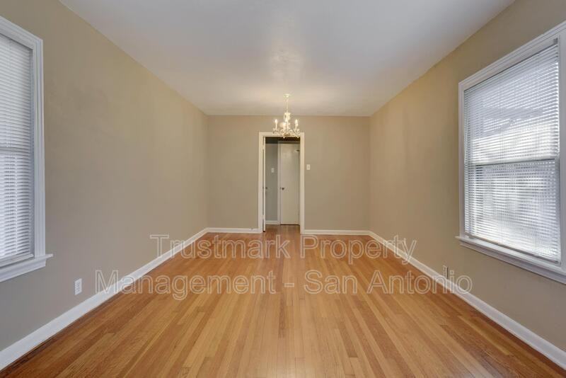 1322 W Malone Ave - Photo 5 of 19
