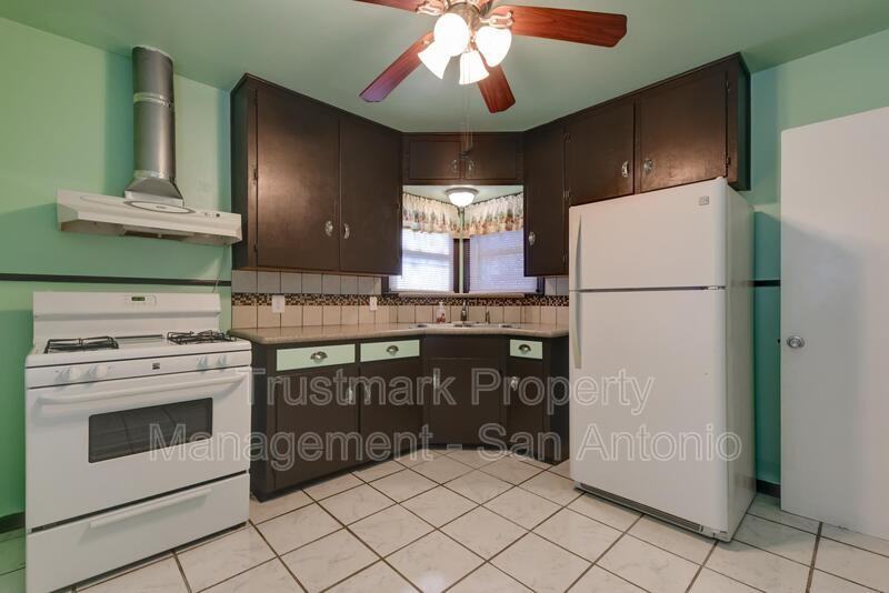 1322 W Malone Ave - Photo 7 of 19