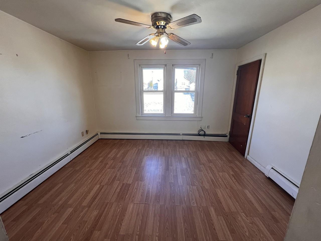 510-516 East 5th St & 597-599 Aurthur - Photo 3 of 11