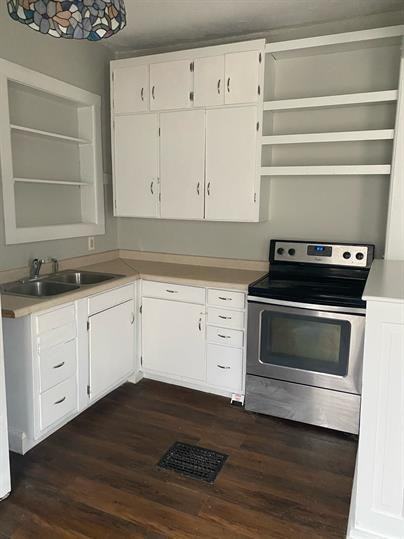 510 South Saint Joseph Street - Photo 2 of 9