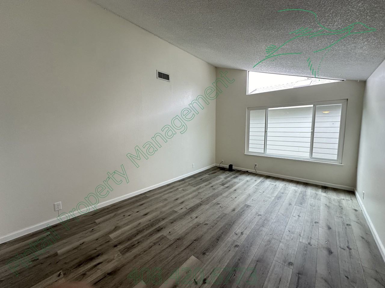 987 Thelma Way - Photo 2 of 15